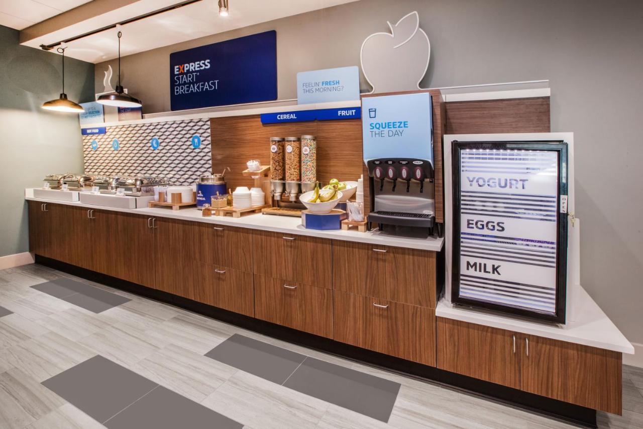 Holiday Inn Express - Kansas City Downtown By Ihg Exteriör bild