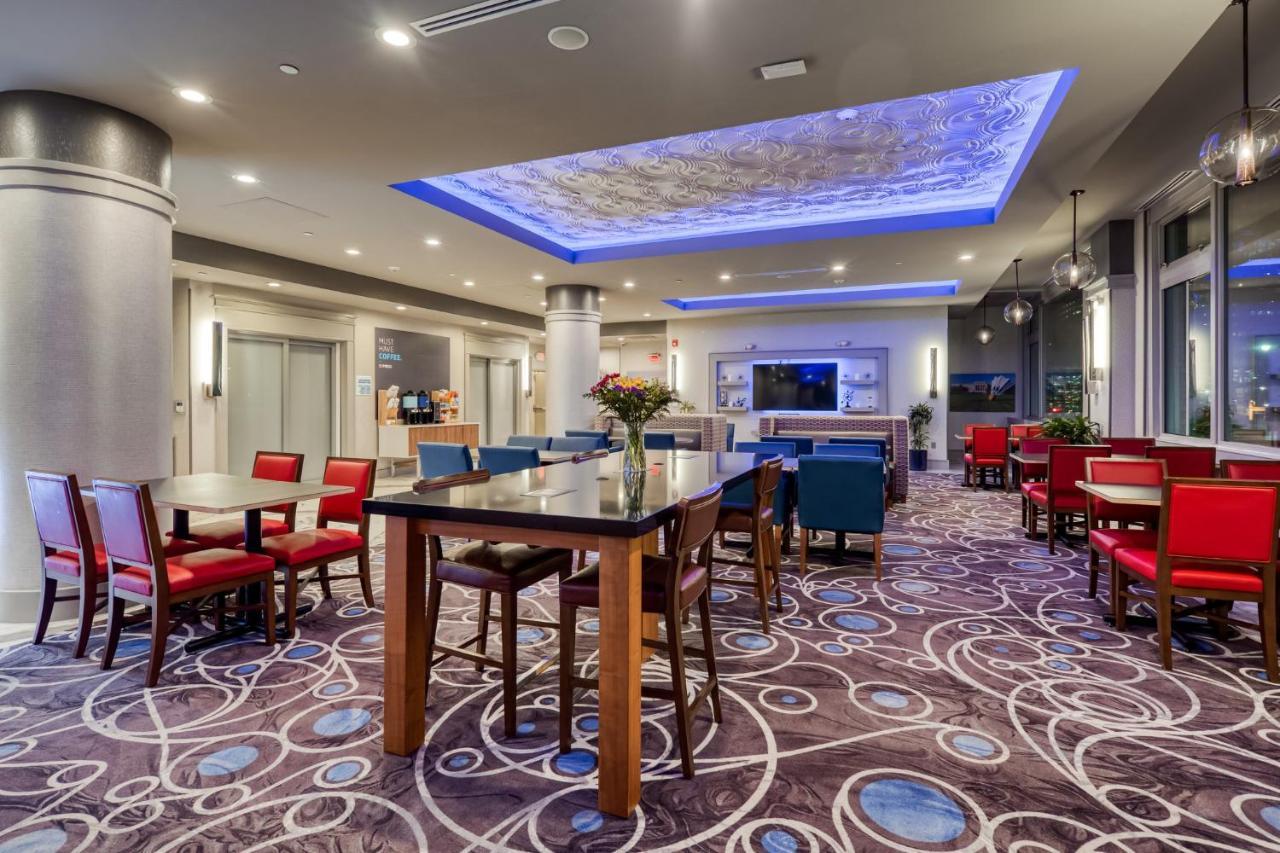 Holiday Inn Express - Kansas City Downtown By Ihg Exteriör bild
